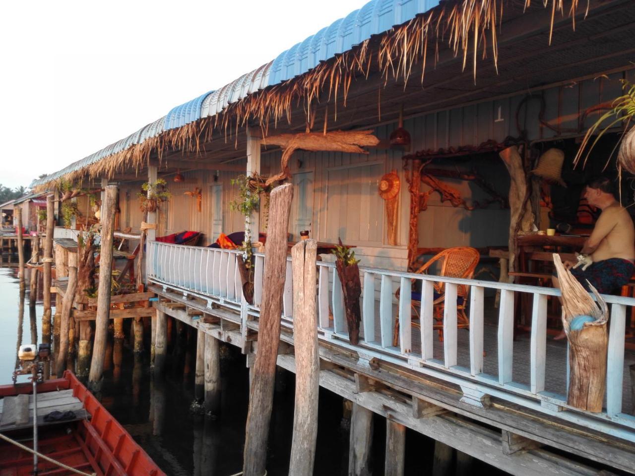 Firefly Guesthouse Prek Svay Village Екстериор снимка