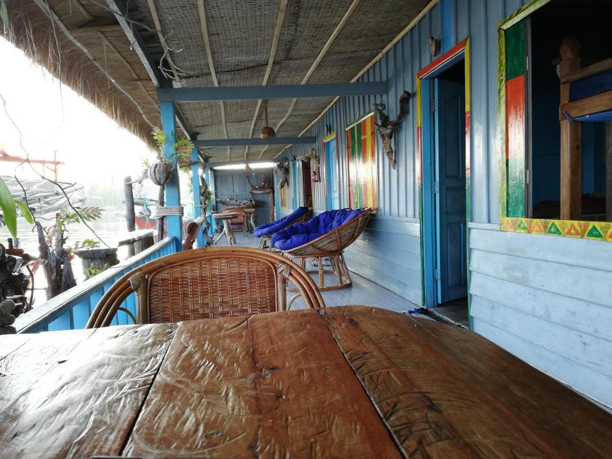 Firefly Guesthouse Prek Svay Village Екстериор снимка
